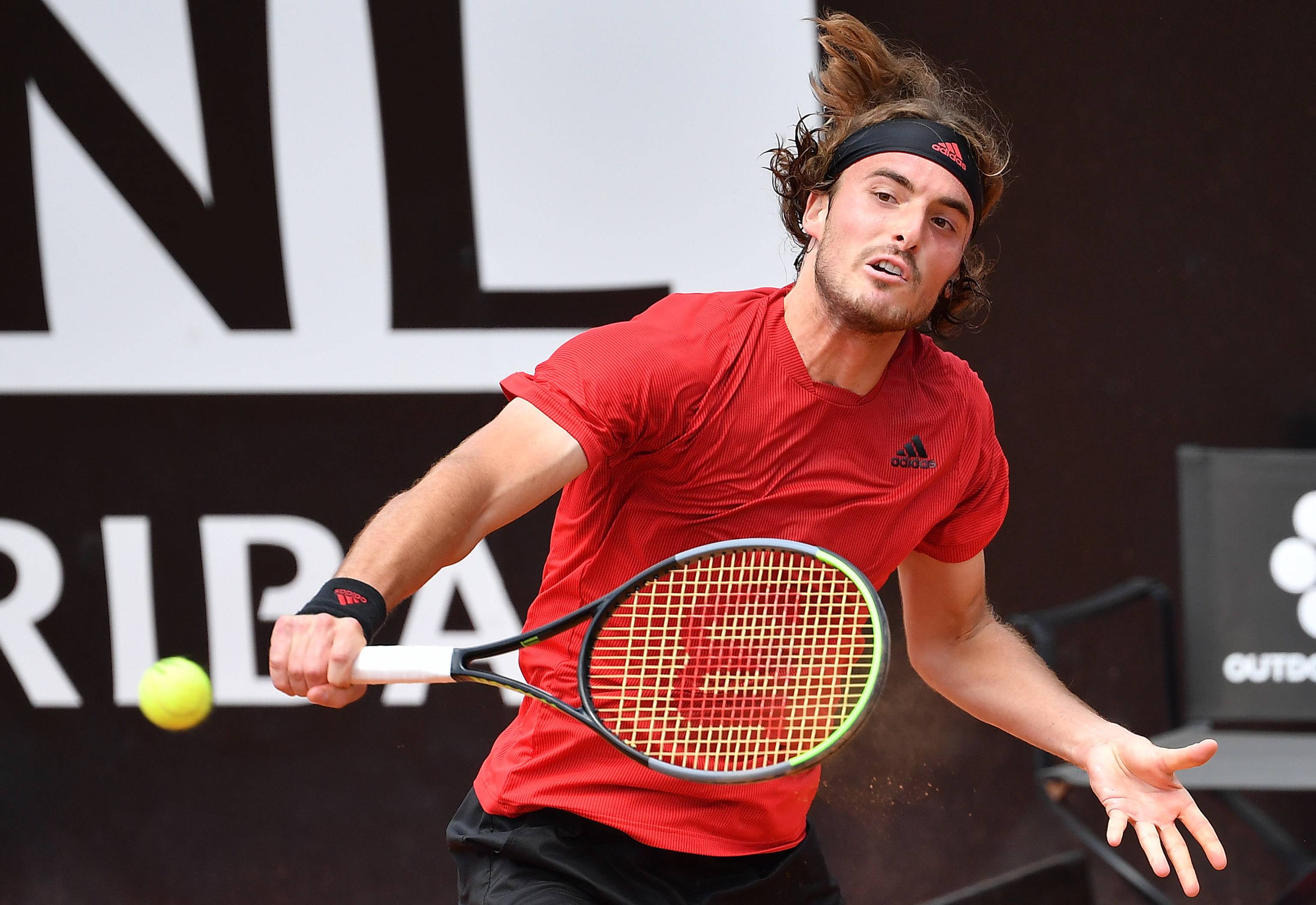 开云体育中国-美网逆转戴维斯杯，西西帕斯点燃赛场