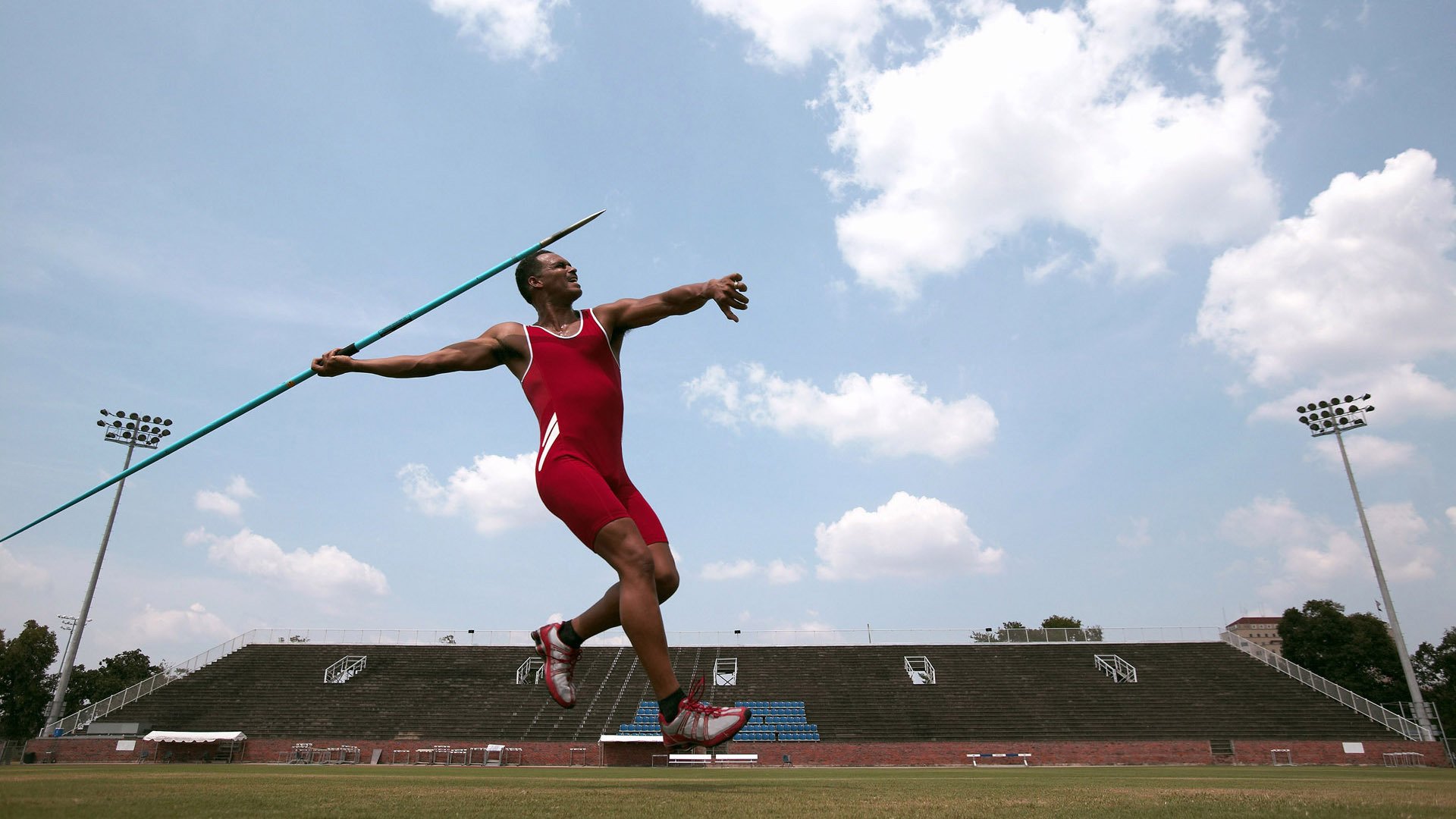 英超争冠焦点战，当足球成为战争与和平的隐喻